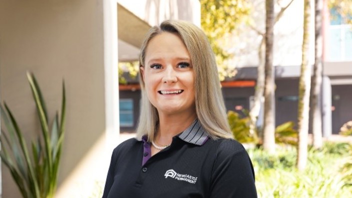 Kiarni Lowe - Mobile lender